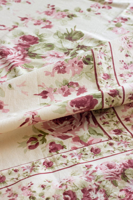 April Cornell Cottage Antique Dining Cloth -6 Seater