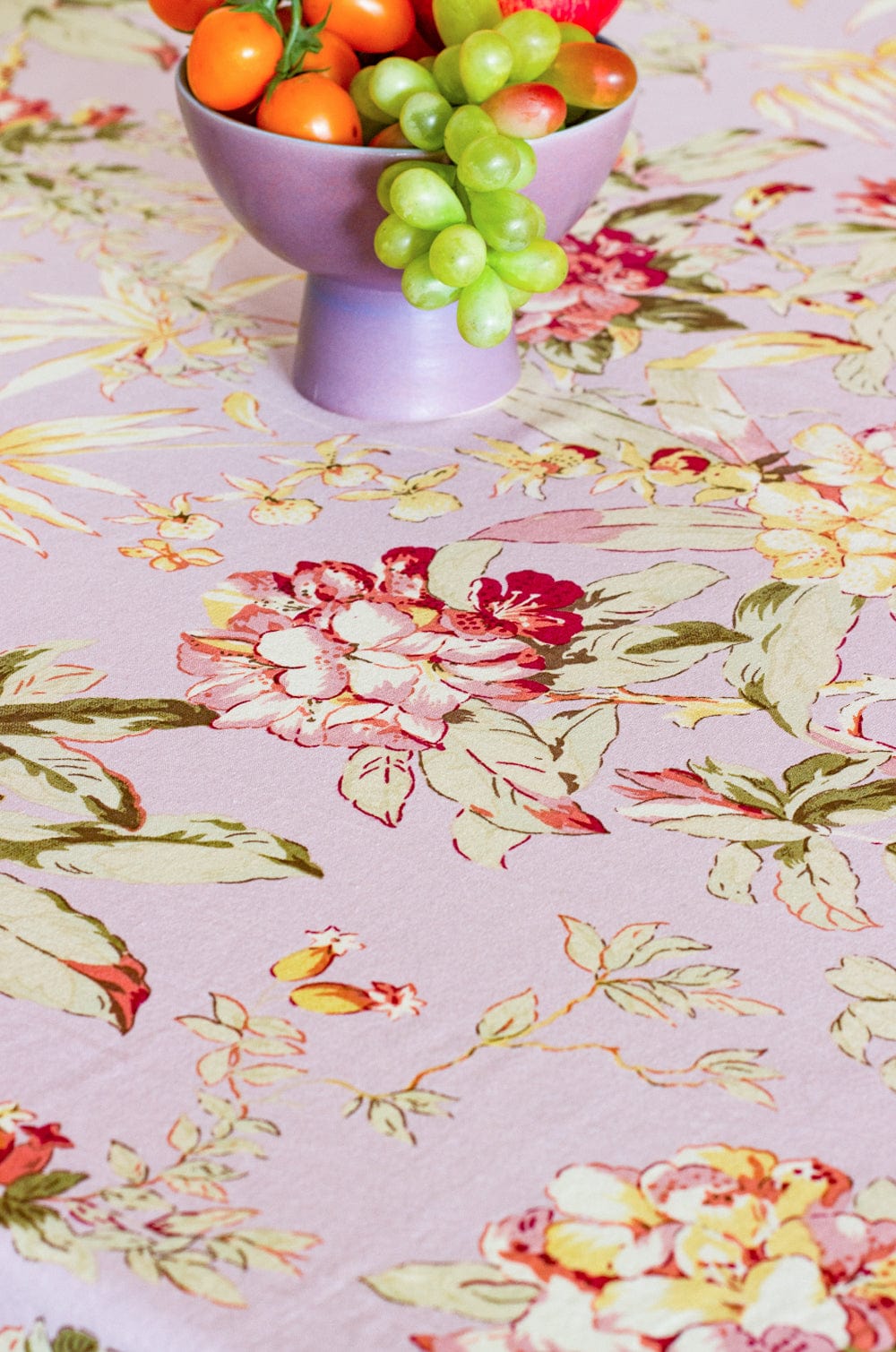 April Cornell Hydrangea Amethyst Dining Cloth-8 Seater