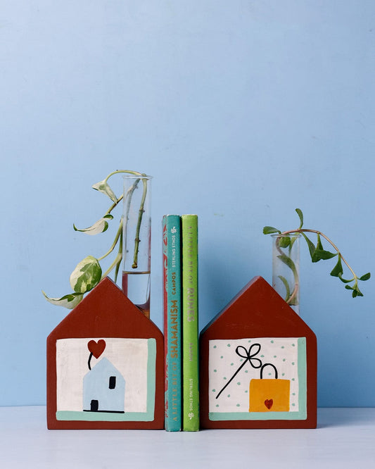 Keephouse Vases & Bookends Set